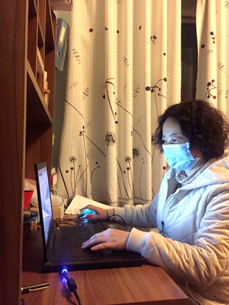 易春华.jpg 易春华.jpg